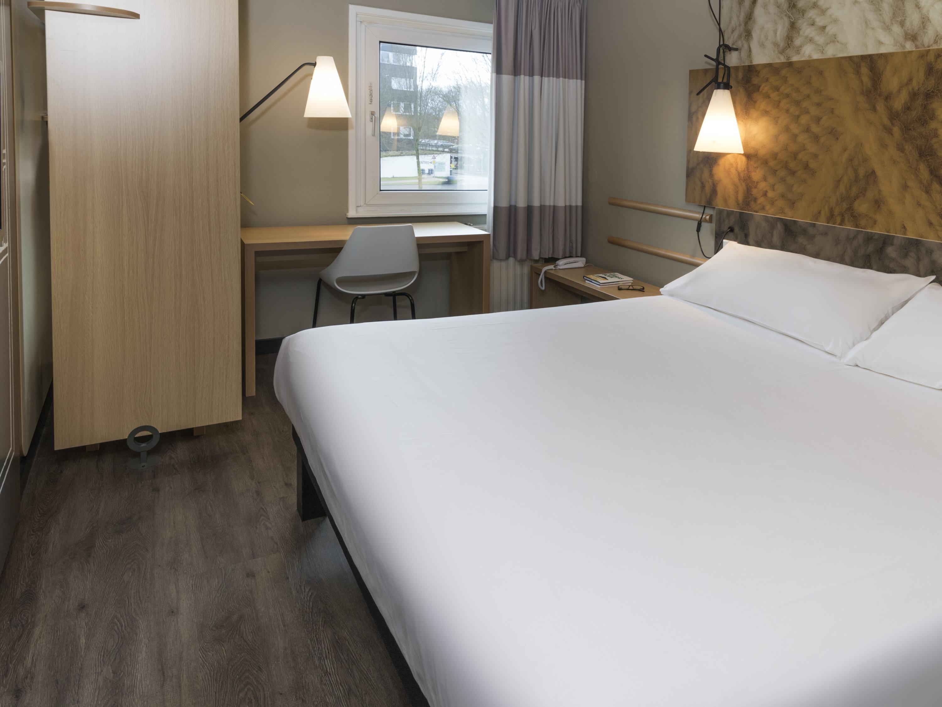 Hotel ibis Tilburg Exterior foto