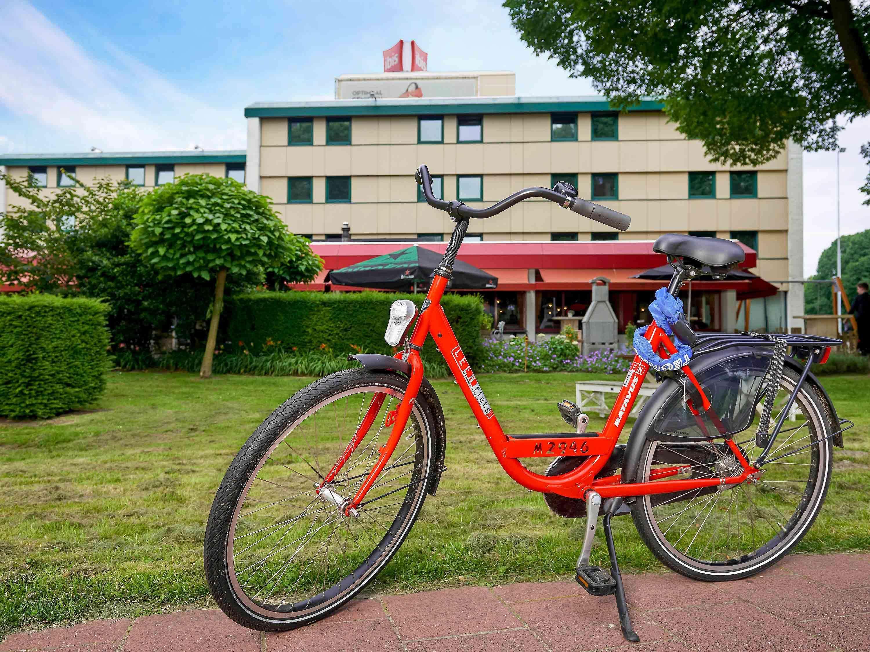 Hotel ibis Tilburg Exterior foto