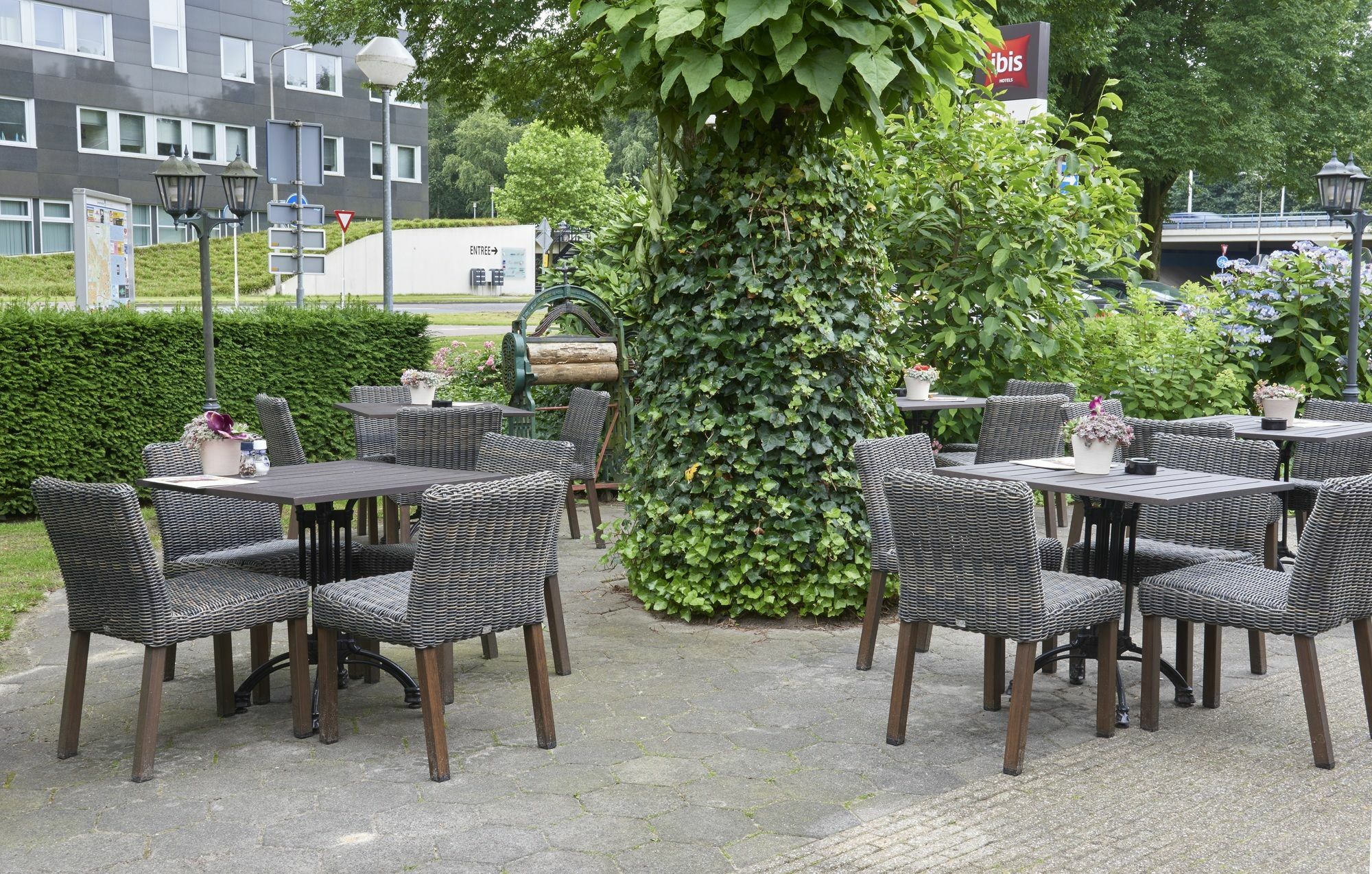 Hotel ibis Tilburg Exterior foto